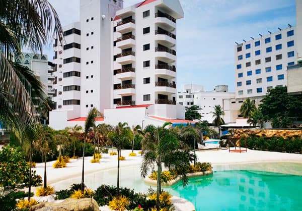 piscina hotel arena blanca